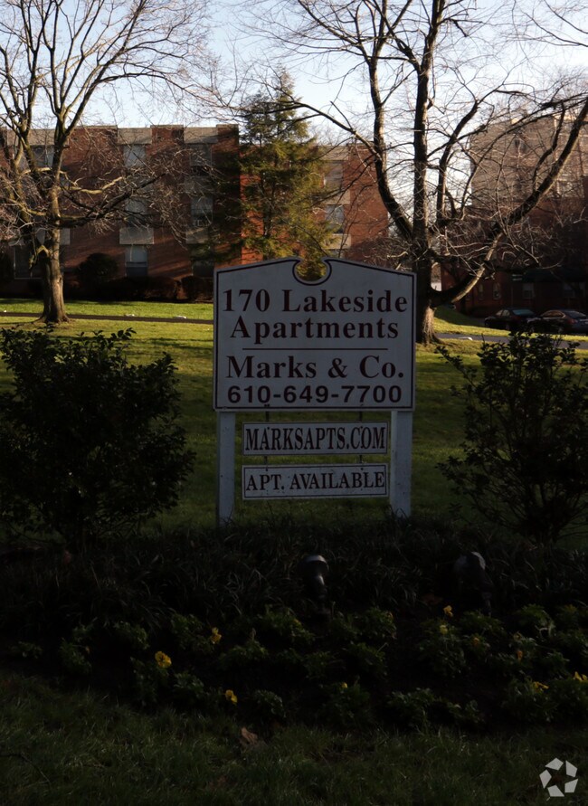 Foto del edificio - 170 Lakeside