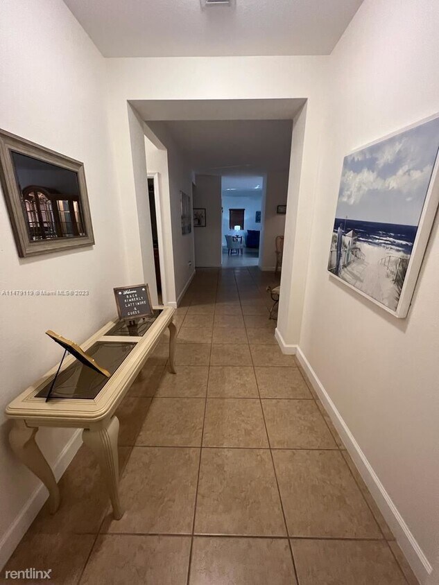Foto del edificio - 4 br, 3 bath House - 11831 SW 228th Ln