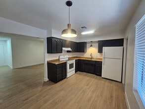 Building Photo - 4532 E Caballero Cir