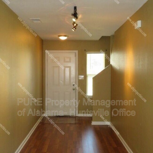 Foto del edificio - 3312 Lakeland Dr SW