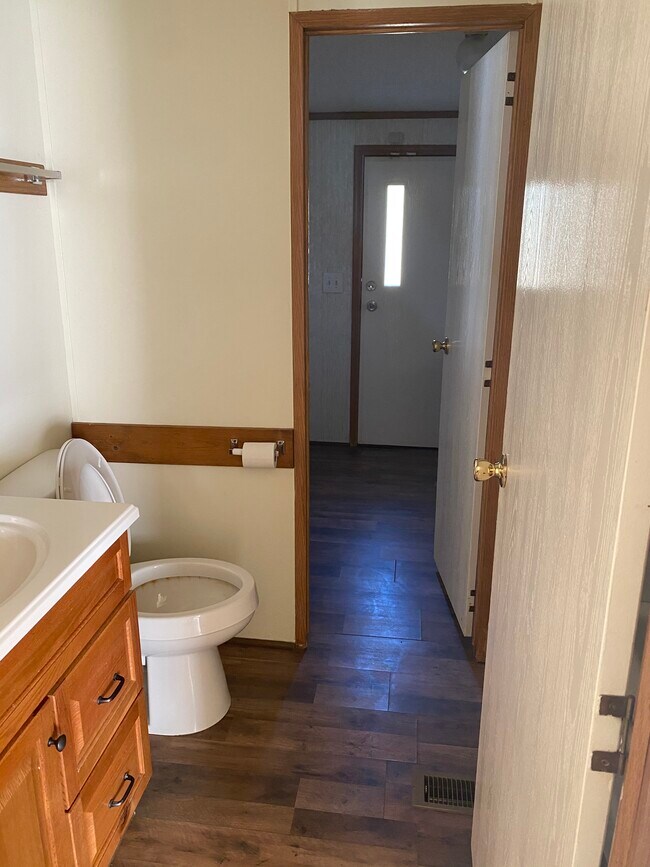 Foto del edificio - 9004 Dorchester Ln