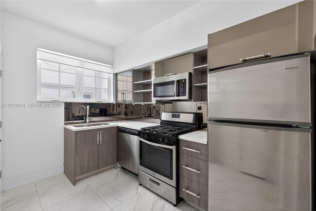 Foto del edificio - 1601 Jefferson Ave