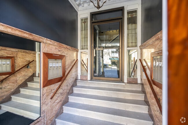Lobby Photo - Pasadena Apartments