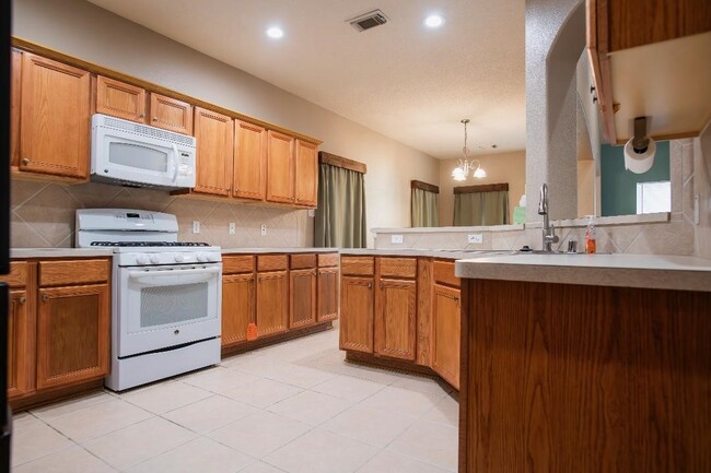 Foto del edificio - 30615 S Sulphur Creek Dr