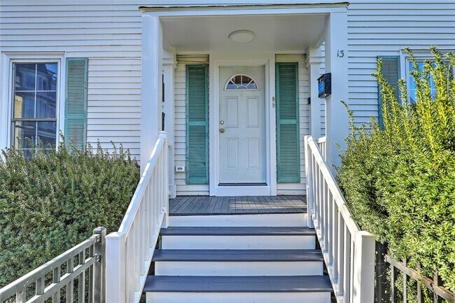 Foto del edificio - 13 Rhode Island Ave