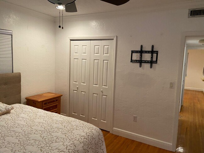 Foto del edificio - 3725 SW 60th Ct