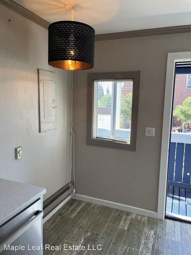 Building Photo - 1 br, 1 bath House - 3700 Wallingford Ave ...