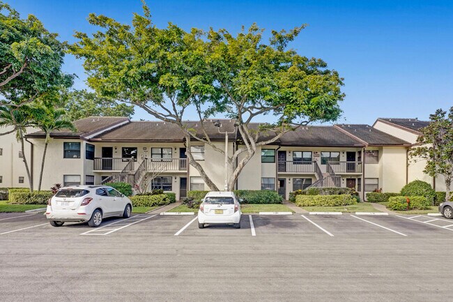 Building Photo - 7681 Tahiti Ln