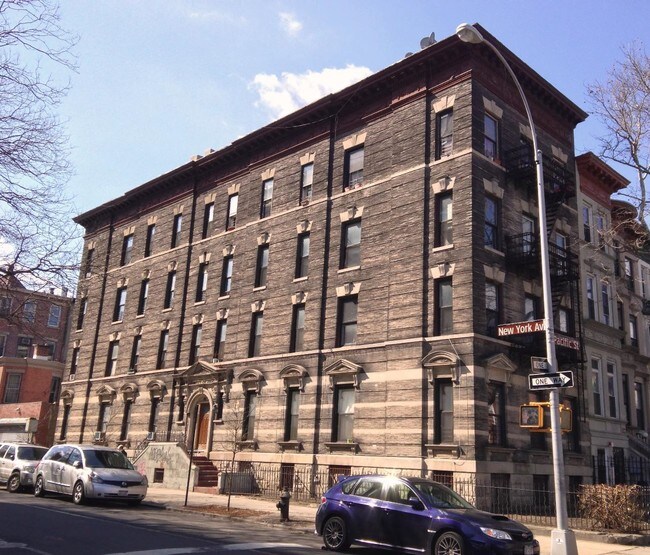 Building Photo - 1316 Pacific St