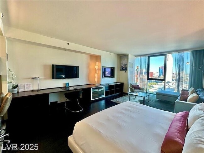 Foto del edificio - 4381 W Flamingo Rd