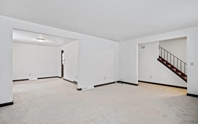 Foto del edificio - 313 Kaymar Dr