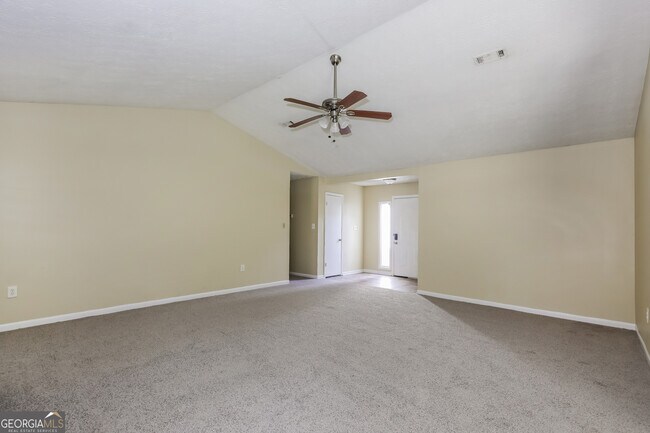 Foto del edificio - 9415 Haley Ct