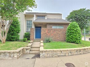 Building Photo - 13203 Woodbend Ln