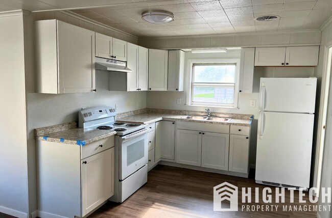 Building Photo - 1526 Oak Harbor Rd