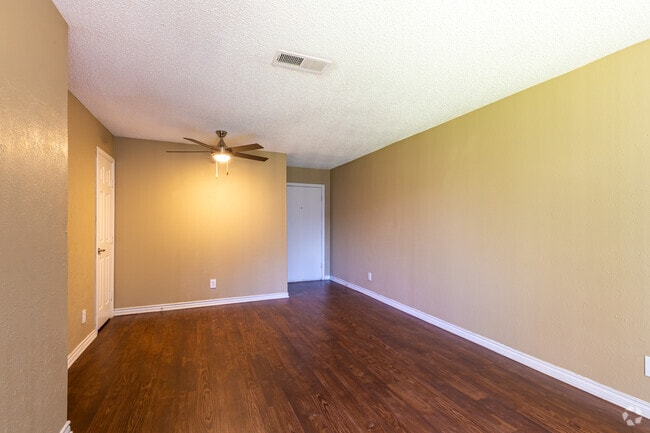 Living Room - Summer Green Apartments