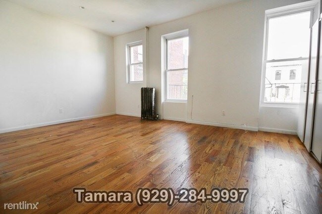 Building Photo - 1065 Bergen St
