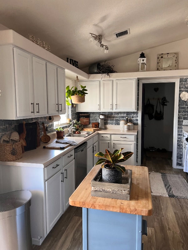 Building Photo - 14555 S Diablo Rd