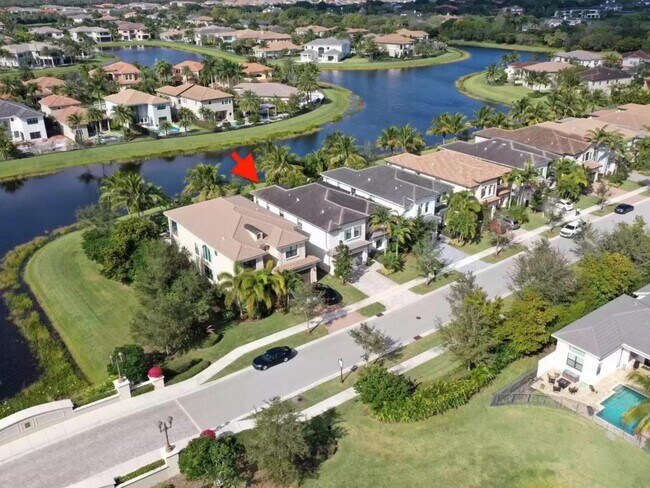 Foto del edificio - 16645 Germaine Dr