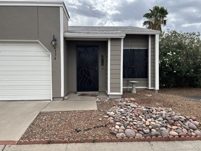 Building Photo - 6374 N Willowhaven Dr