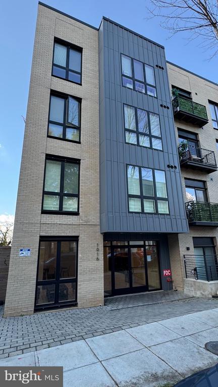 Foto del edificio - 1016 17th Pl NE