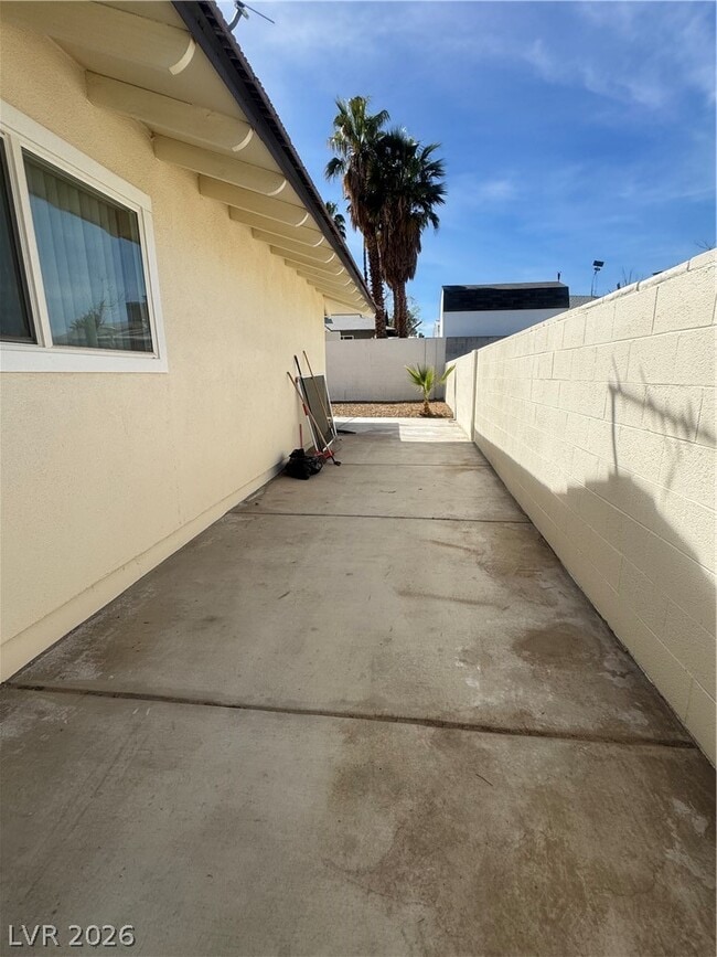 Building Photo - 4420 Del Monte Ave