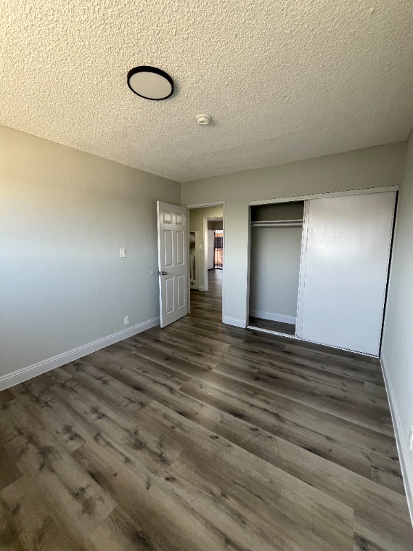 Building Photo - 1060 W 117th St