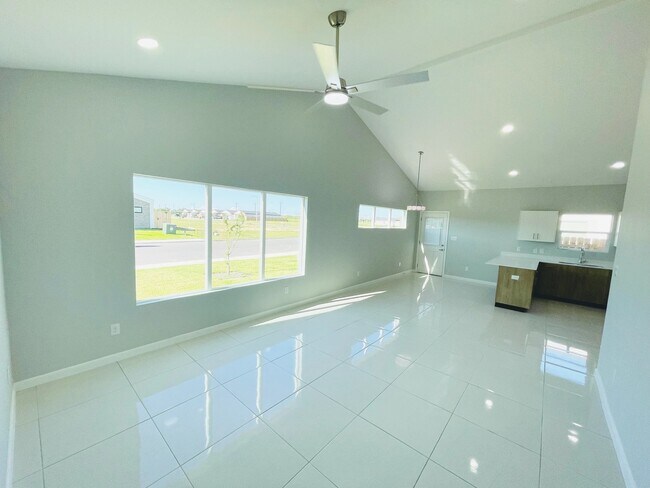 Foto del edificio - 2704 Brownjay Rd