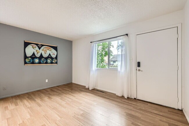 Foto del edificio - 2515 W Willamette Ave