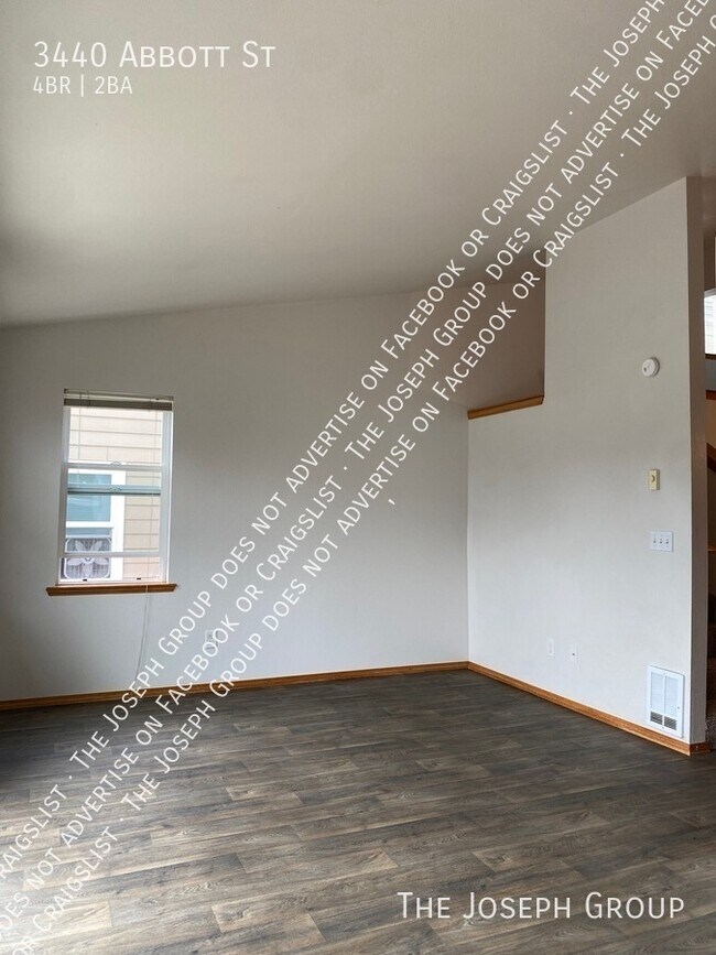 Foto del edificio - 3440 Abbott St