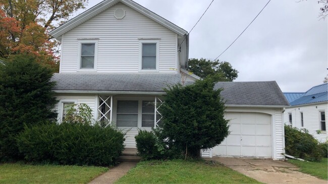Building Photo - 225 Winter Ave
