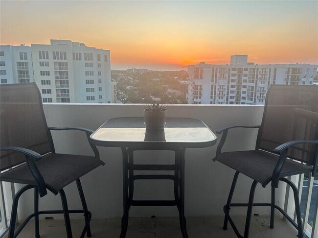 Foto del edificio - 1370 S Ocean Blvd