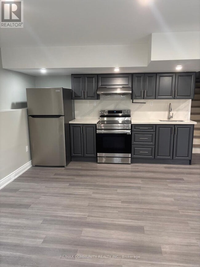 Building Photo - 802 Cedarvale Dr