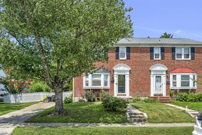 Building Photo - 1412 Jeffers Rd