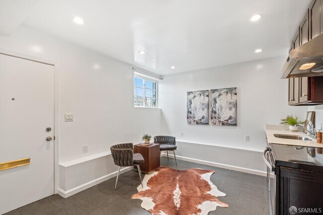 Foto del edificio - 169 Miriam St