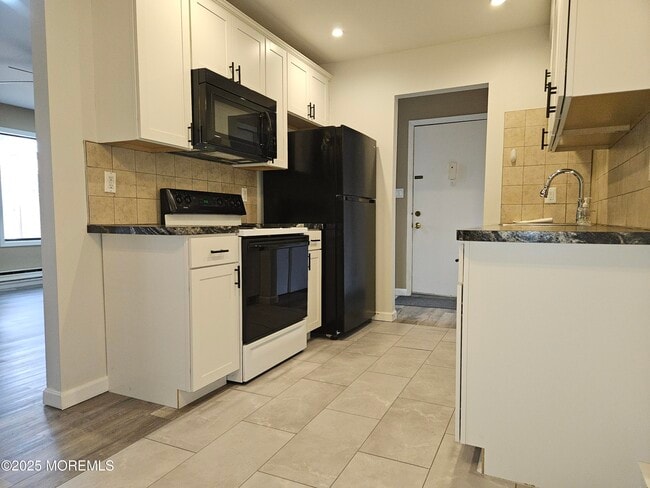 Building Photo - 54 Amberly Dr