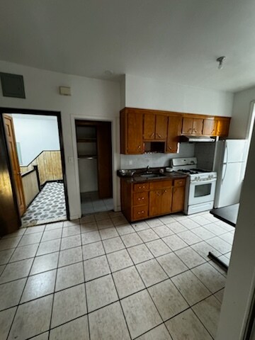 Foto del edificio - 131 Bay 37th St
