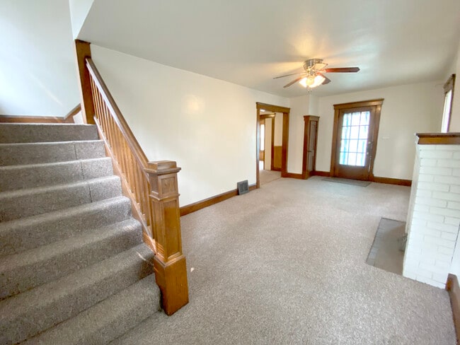 Foto del edificio - 529 Clarendon Ave NW