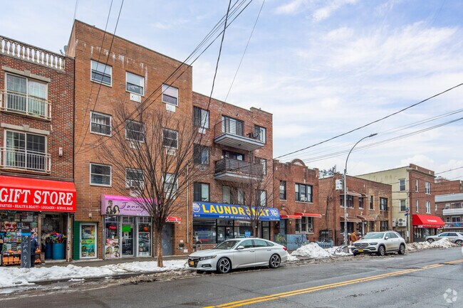 Foto del edificio - 38-14 108th St