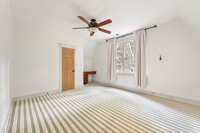 Building Photo - 4644 Old Looney Mill Rd