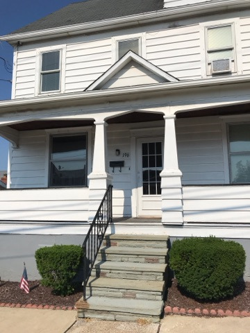 Primary Photo - 196 Conyngham Ave