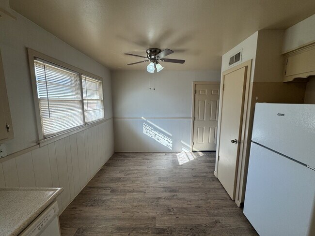 Foto del edificio - Beautiful 3-Bedroom Home with 2 Baths on 14th Street, Lubbock!