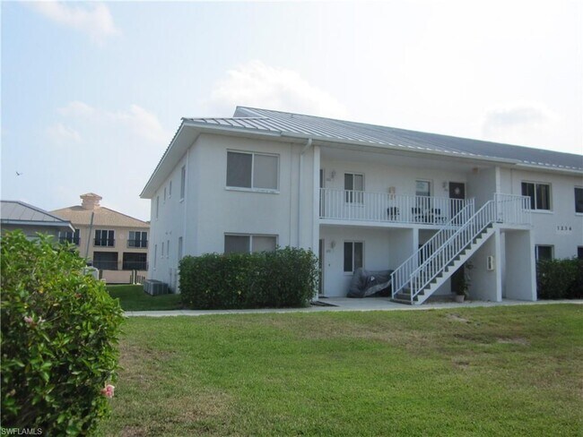 Foto del edificio - 1236 SE 40th St
