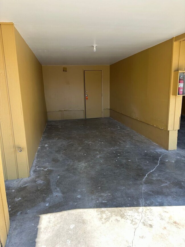 Foto del edificio - 2145 Eastview Pl