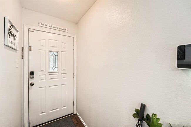 Foto del edificio - 3309 Crownover St