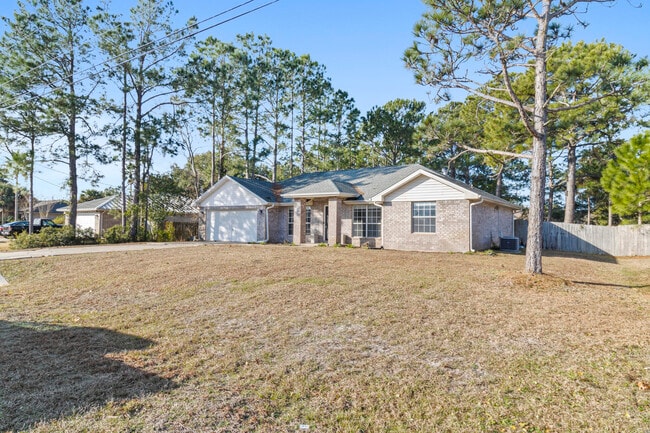 Building Photo - 1895 Everglades Dr
