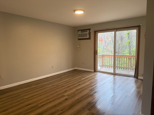 Foto del edificio - 1478 Stafford Rd