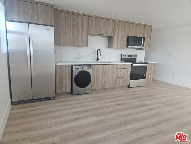 Foto del edificio - 3209 W 18th St