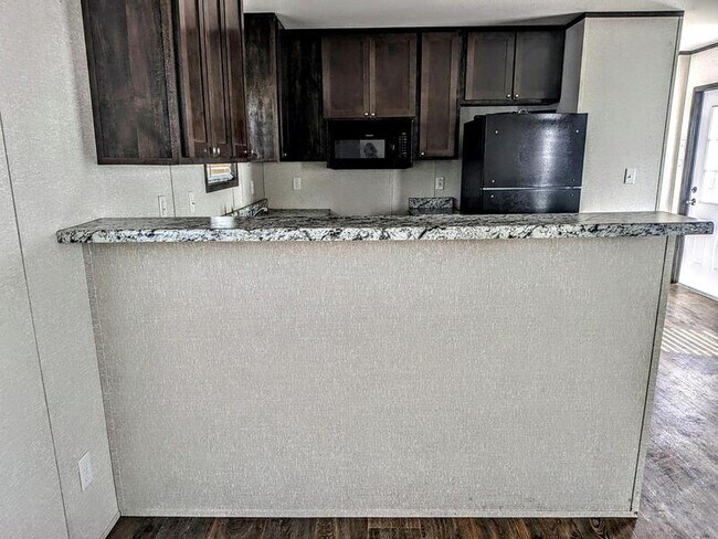 Foto del edificio - 4115 Ben Ficklin Rd