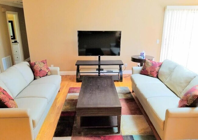 Foto del edificio - 8280 Ibis St