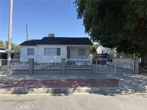 Building Photo - 17845 Victory Blvd